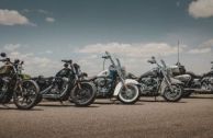 Η ΓΚΑΜΑ ΤΗΣ HARLEY-DAVIDSON ΓΙΝΕΤΑΙ ΠΙΟ ΣΚΟΤΕΙΝΗ ΚΑΙ ΙΣΧΥΡΗ ΓΙΑ ΤΟ 2016